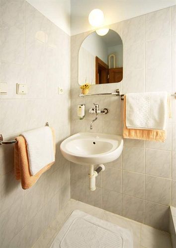 Henrietta 3* Praag